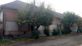 Eladó ház Csongrád