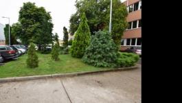 Kiadó irodahelység irodaházban Debrecen