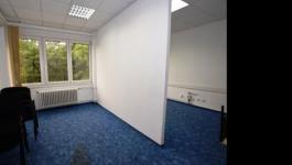 Kiadó irodahelység irodaházban Debrecen