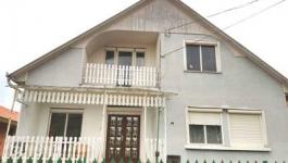 Eladó családi ház Monor Monorierdő