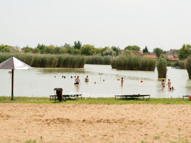 Eladó üdülőövezeti telek Hajdúszoboszló