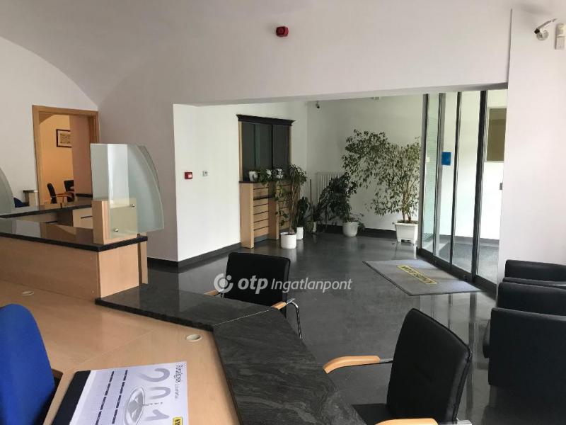 Kiadó egyéb iroda Tapolca