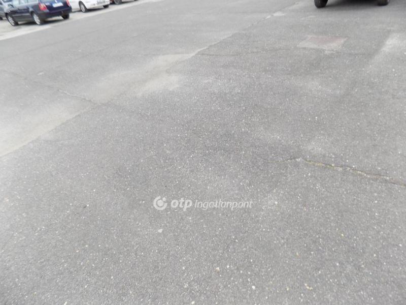 Eladó egyéb ipari ingatlan Pápa
