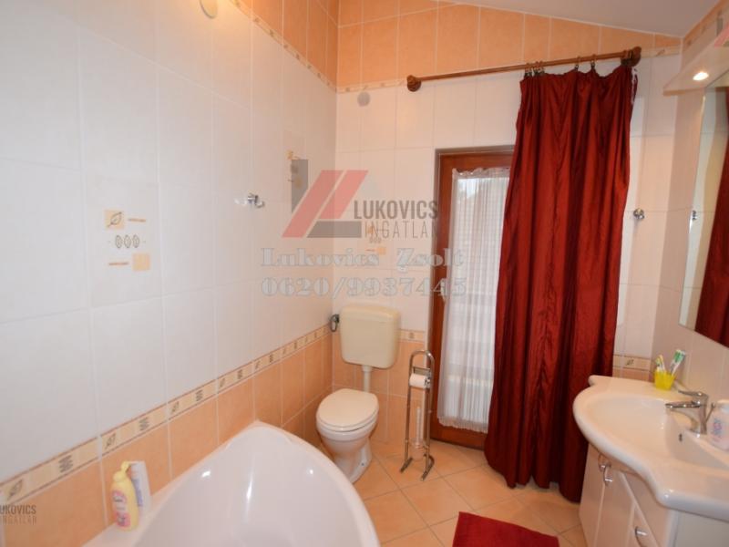 Eladó családi ház Debrecen