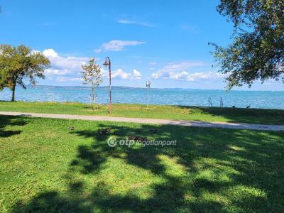 Eladó nyaraló Siófok