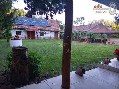 Eladó családi ház Pusztavacs