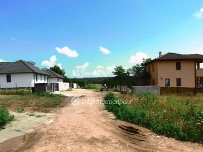 Eladó lakóövezeti telek Kerepes