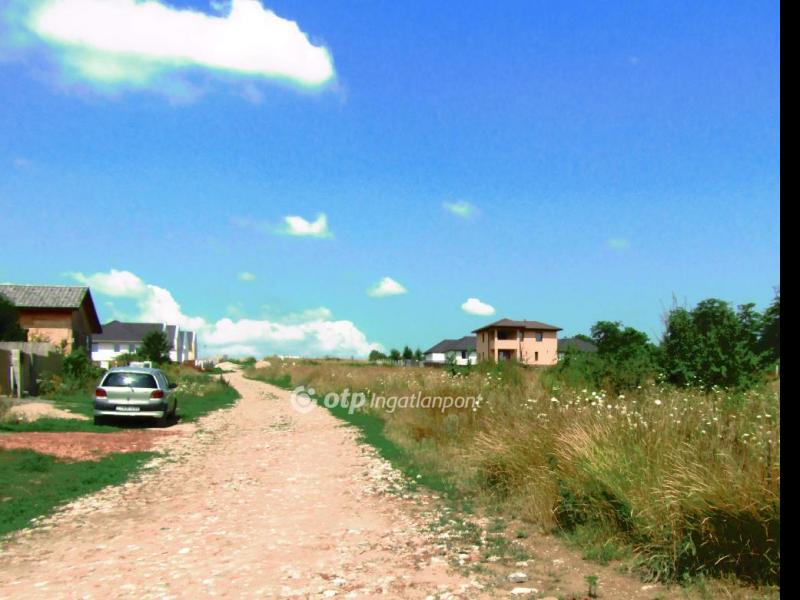 Eladó lakóövezeti telek Kerepes