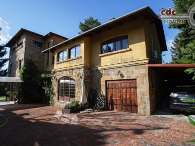 Eladó családi ház Budapest