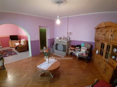 Eladó családi ház Siófok