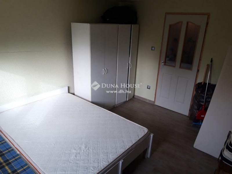 Eladó családi ház Csopak