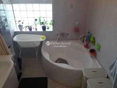 Eladó családi ház Csopak