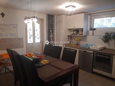 Eladó családi ház Csopak