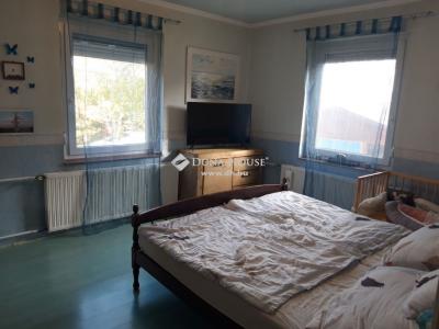 Eladó családi ház Csopak