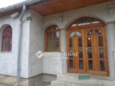 Eladó családi ház Békéscsaba