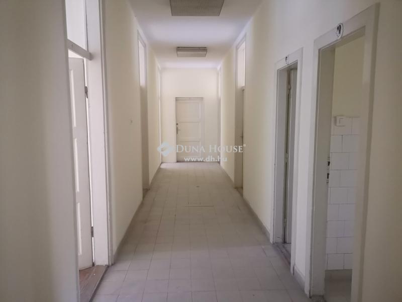 Eladó egyéb iroda Zalaegerszeg