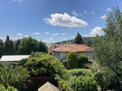 Eladó családi ház Budapest