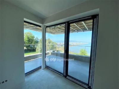 Eladó nyaraló Balatonfenyves