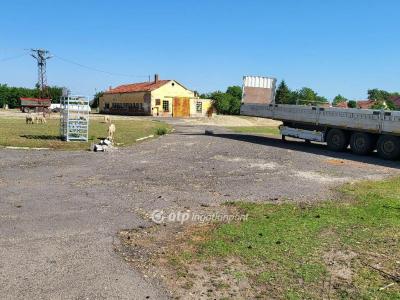 Eladó ipari terület Tetétlen