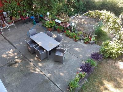 Eladó családi ház Dunaalmás