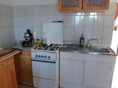 Eladó családi ház Dunaalmás