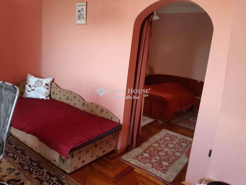 Eladó családi ház Dunaalmás