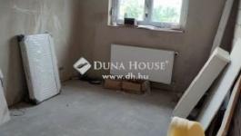 Eladó lakás Monor