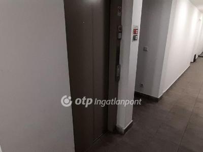 Eladó lakás Siófok
