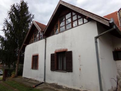 Eladó családi ház Harkány