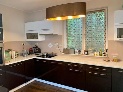 Eladó családi ház Budapest