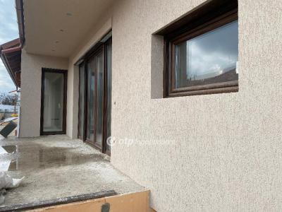 Eladó ikerház Érd