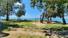 Eladó nyaraló Balatonkenese Balatonakarattya
