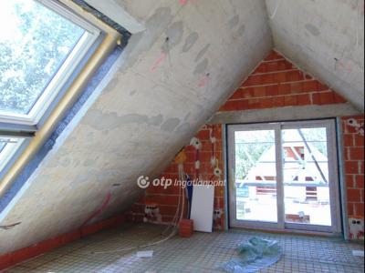 Eladó nyaraló Balatonkenese Balatonakarattya