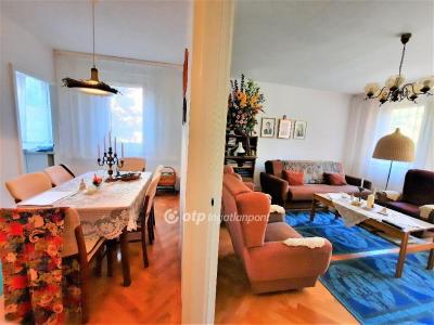 Eladó lakás Siófok