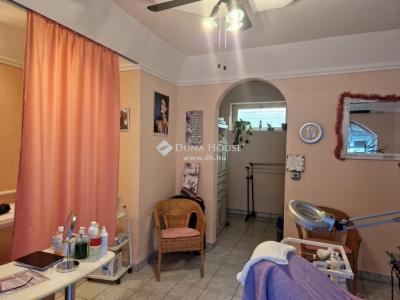 Eladó utcai bejáratú üzlethelység - 8640 Fonyód