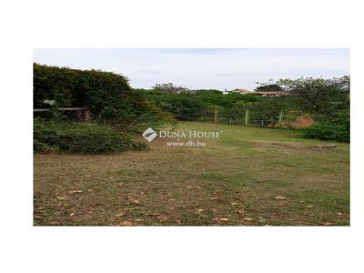 Eladó lakóövezeti telek Pécs