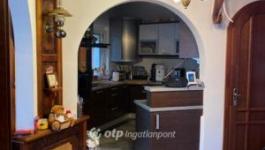 Eladó családi ház Győr