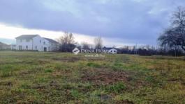 Eladó lakóövezeti telek Siófok