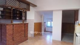 Eladó családi ház Dombóvár