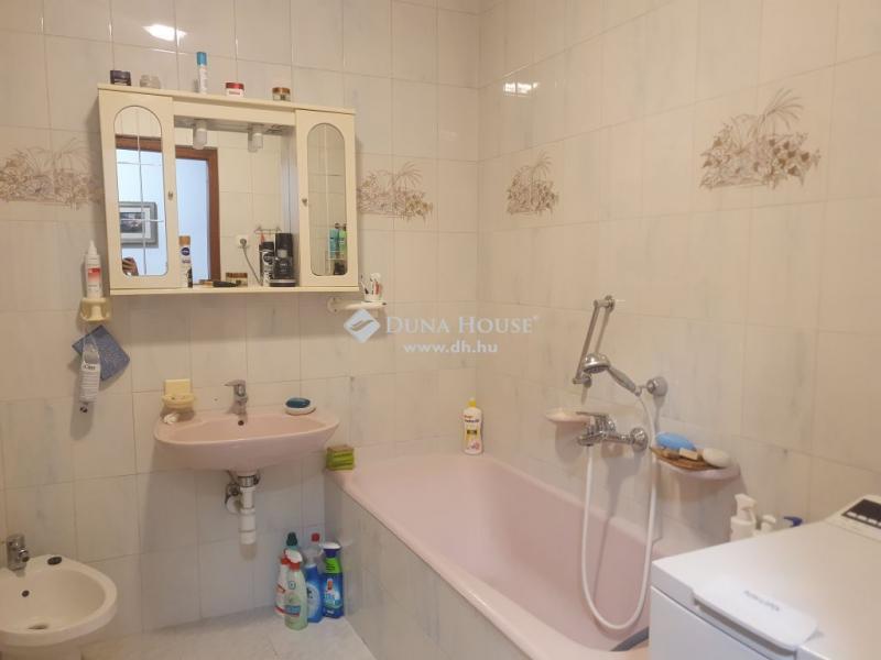 Eladó családi ház Pécs