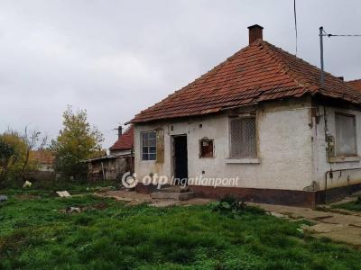 Eladó családi ház Egyek