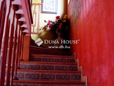 Eladó családi ház Piliscsaba