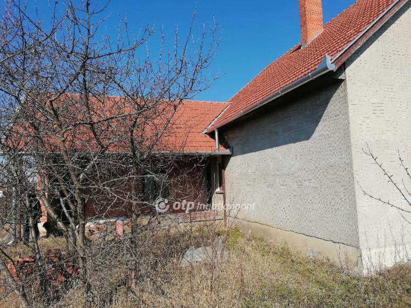 Eladó családi ház Tótkomlós