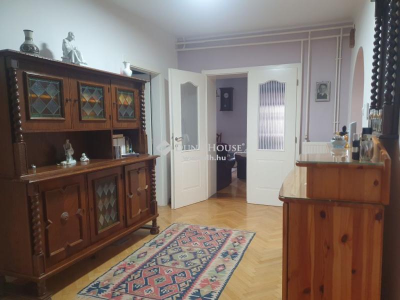 Eladó családi ház Pécs