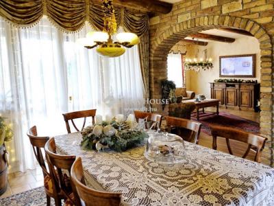 Eladó családi ház Bonyhád