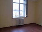 Kiadó irodahelység irodaházban Debrecen
