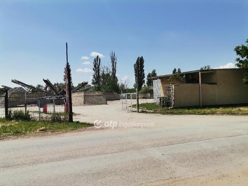 Eladó ipari terület Békéscsaba