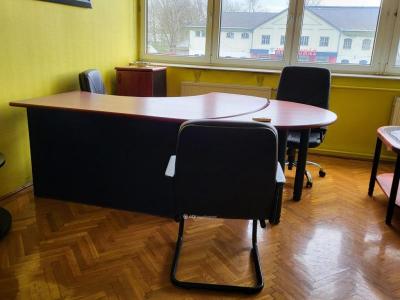 Eladó utcai bejáratú üzlethelység Debrecen