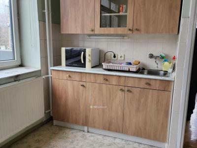 Eladó utcai bejáratú üzlethelység Debrecen