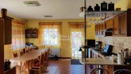 Eladó családi ház Monor